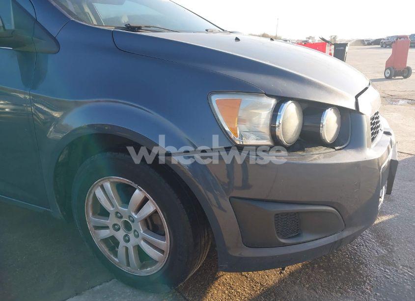 Photo 12 of 2013 Chevrolet Sonic LT AUTO (VIN 1G1JC5SH8D4211854)