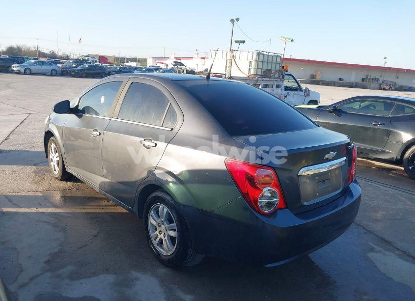 Photo 3 of 2013 Chevrolet Sonic LT AUTO (VIN 1G1JC5SH8D4211854)