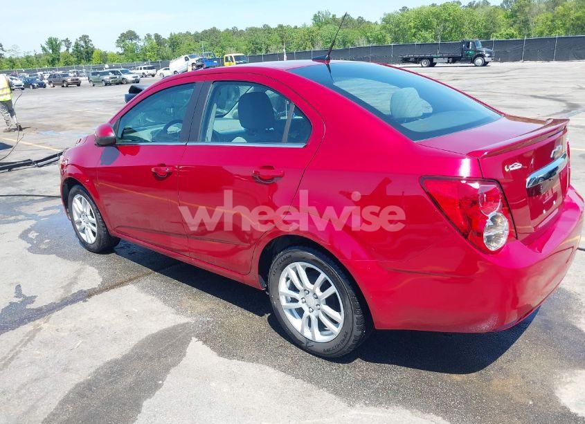 Photo 3 of 2013 Chevrolet Sonic LT AUTO (VIN 1G1JC5SH8D4248175)