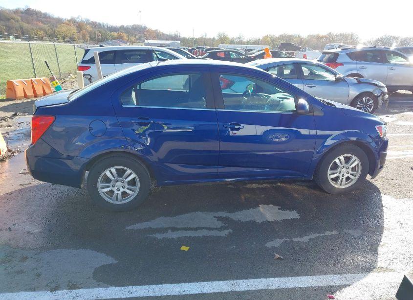 Photo 13 of 2014 Chevrolet Sonic LT AUTO (VIN 1G1JC5SH8E4139085)