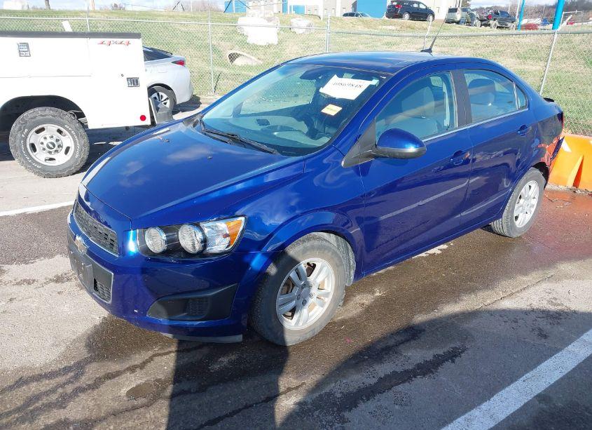 Photo 2 of 2014 Chevrolet Sonic LT AUTO (VIN 1G1JC5SH8E4139085)