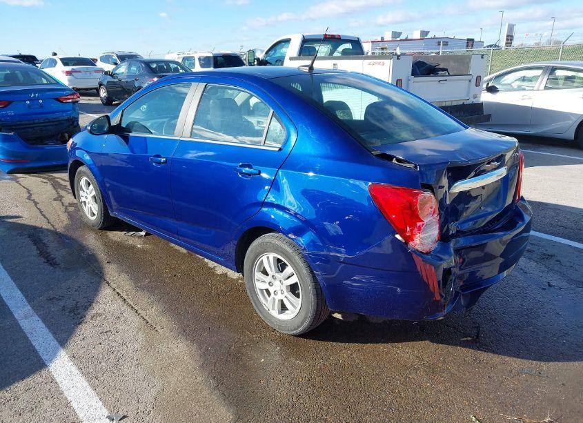Photo 3 of 2014 Chevrolet Sonic LT AUTO (VIN 1G1JC5SH8E4139085)