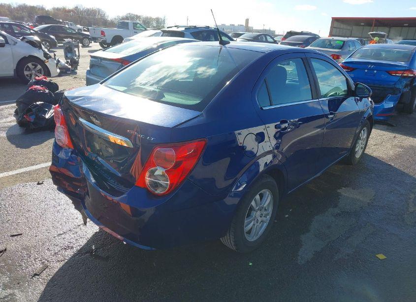 Photo 4 of 2014 Chevrolet Sonic LT AUTO (VIN 1G1JC5SH8E4139085)