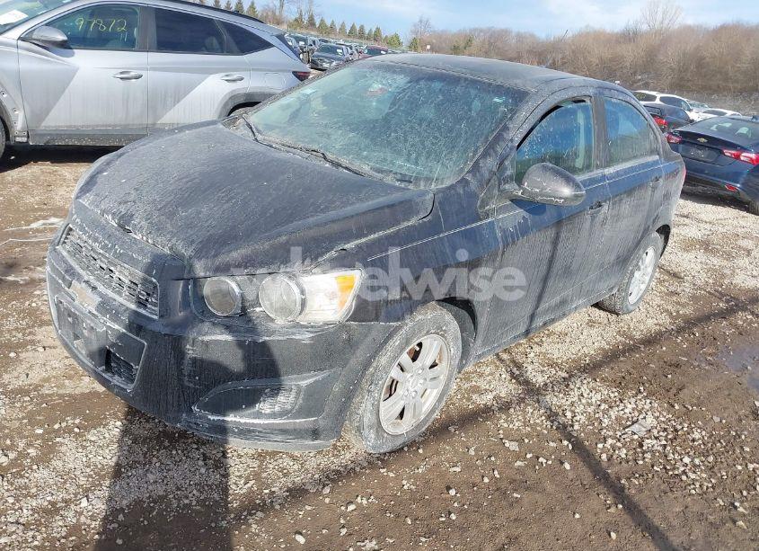 Photo 2 of 2014 Chevrolet Sonic LT AUTO (VIN 1G1JC5SH8E4154251)