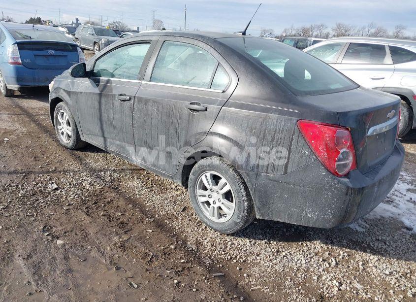 Photo 3 of 2014 Chevrolet Sonic LT AUTO (VIN 1G1JC5SH8E4154251)