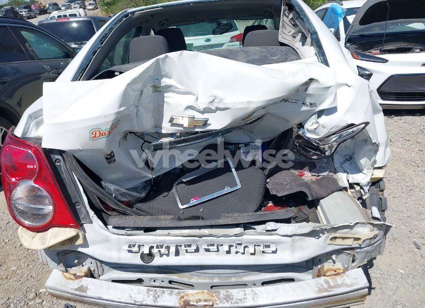 Photo 6 of 2014 Chevrolet Sonic LT AUTO (VIN 1G1JC5SH8E4169140)