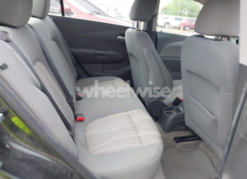 Photo 8 of 2014 Chevrolet Sonic LT AUTO (VIN 1G1JC5SH8E4235864)