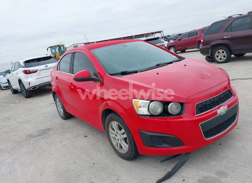 2015 Chevrolet Sonic LT AUTO (VIN 1G1JC5SH8F4127956) main photo