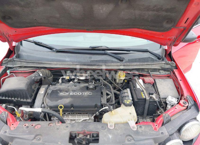 Photo 10 of 2015 Chevrolet Sonic LT AUTO (VIN 1G1JC5SH8F4127956)