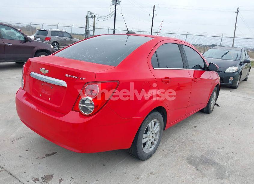 Photo 4 of 2015 Chevrolet Sonic LT AUTO (VIN 1G1JC5SH8F4127956)