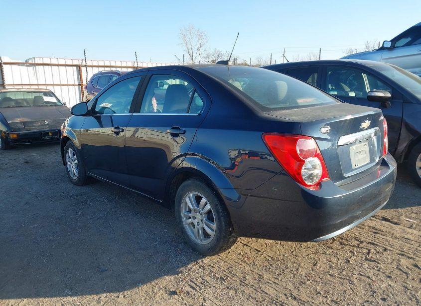 Photo 3 of 2015 Chevrolet Sonic LT AUTO (VIN 1G1JC5SH8F4173030)