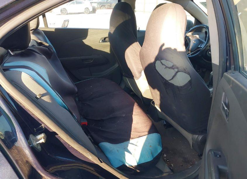 Photo 8 of 2015 Chevrolet Sonic LT AUTO (VIN 1G1JC5SH8F4173030)