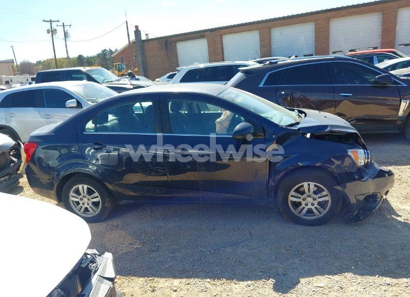 Photo 13 of 2016 Chevrolet Sonic LT AUTO (VIN 1G1JC5SH8G4157766)