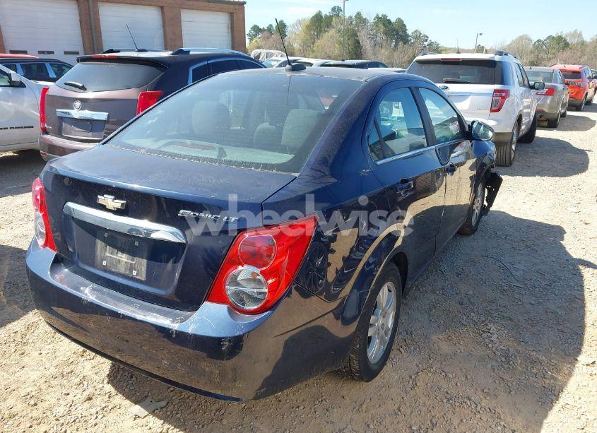 Photo 4 of 2016 Chevrolet Sonic LT AUTO (VIN 1G1JC5SH8G4157766)