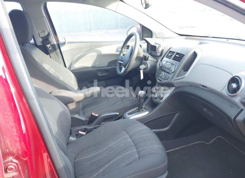 Photo 5 of 2012 Chevrolet Sonic 2LT (VIN 1G1JC5SH9C4103371)