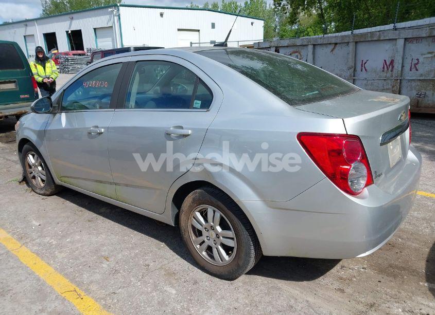 Photo 3 of 2012 Chevrolet Sonic 2LT (VIN 1G1JC5SH9C4112989)
