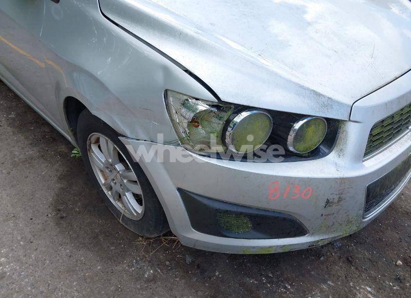 Photo 6 of 2012 Chevrolet Sonic 2LT (VIN 1G1JC5SH9C4112989)