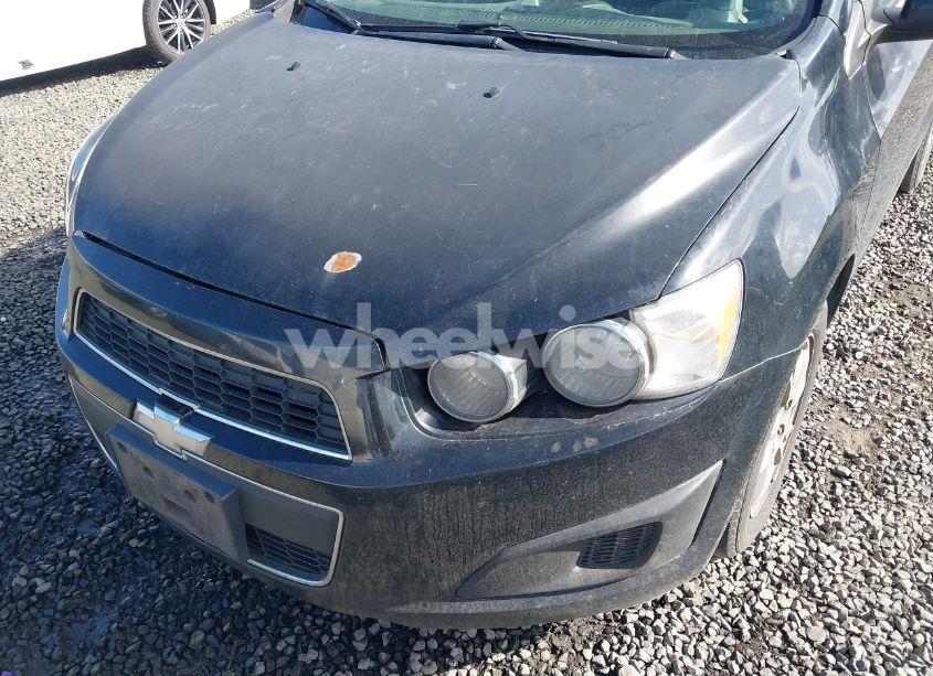 Photo 6 of 2012 Chevrolet Sonic 2LT (VIN 1G1JC5SH9C4118520)