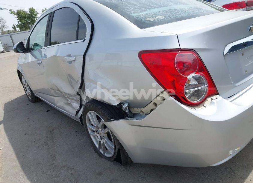 Photo 19 of 2012 Chevrolet Sonic 2LT (VIN 1G1JC5SH9C4136290)