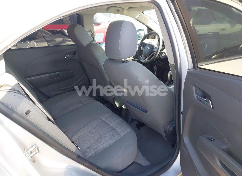 Photo 8 of 2012 Chevrolet Sonic 2LT (VIN 1G1JC5SH9C4136290)