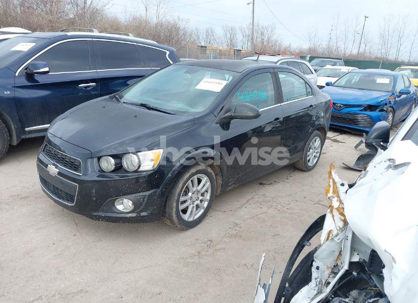 Photo 2 of 2012 Chevrolet Sonic 2LT (VIN 1G1JC5SH9C4165854)