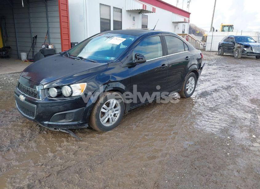 Photo 2 of 2012 Chevrolet Sonic 2LT (VIN 1G1JC5SH9C4176353)