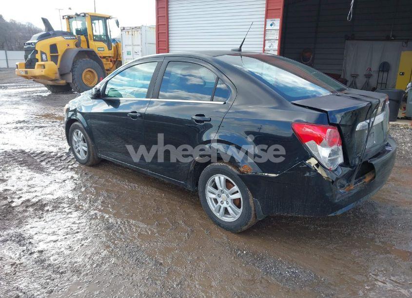 Photo 3 of 2012 Chevrolet Sonic 2LT (VIN 1G1JC5SH9C4176353)