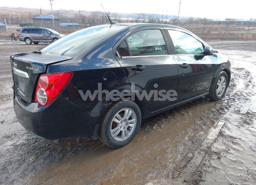 Photo 4 of 2012 Chevrolet Sonic 2LT (VIN 1G1JC5SH9C4176353)