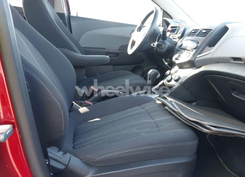 Photo 5 of 2012 Chevrolet Sonic 2LT (VIN 1G1JC5SH9C4189183)