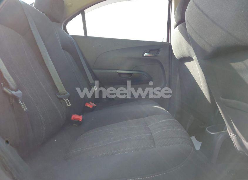 Photo 8 of 2012 Chevrolet Sonic 2LT (VIN 1G1JC5SH9C4189183)