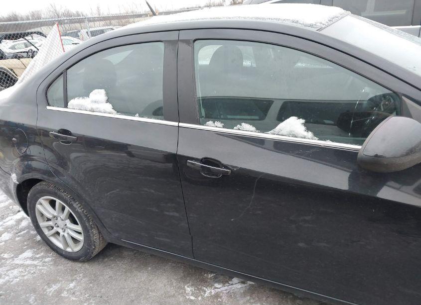Photo 13 of 2013 Chevrolet Sonic LT AUTO (VIN 1G1JC5SH9D4100097)
