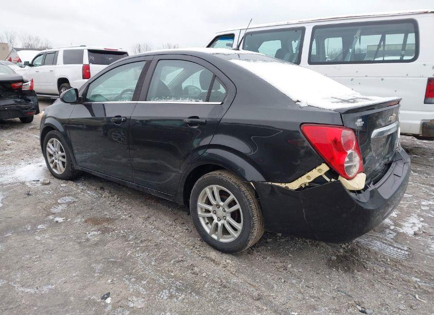 Photo 3 of 2013 Chevrolet Sonic LT AUTO (VIN 1G1JC5SH9D4100097)