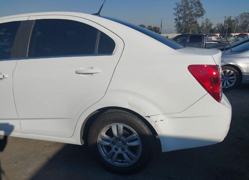 Photo 6 of 2013 Chevrolet Sonic LT AUTO (VIN 1G1JC5SH9D4142477)