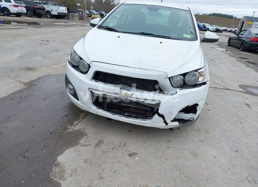Photo 6 of 2013 Chevrolet Sonic LT (VIN 1G1JC5SH9D4175298)