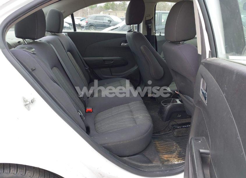 Photo 8 of 2013 Chevrolet Sonic LT (VIN 1G1JC5SH9D4175298)