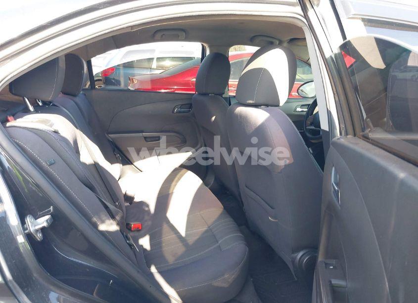 Photo 8 of 2014 Chevrolet Sonic LT AUTO (VIN 1G1JC5SH9E4109920)