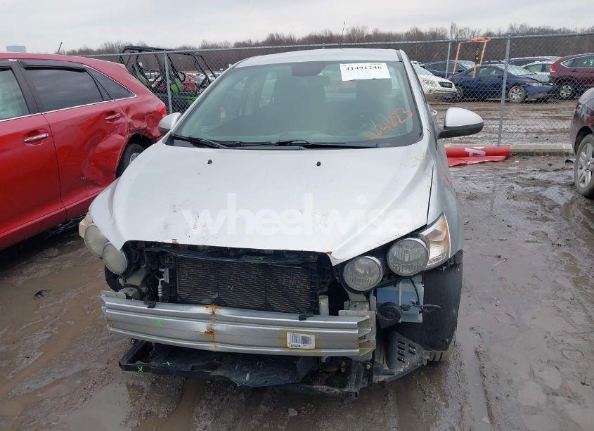 Photo 13 of 2014 Chevrolet Sonic LT AUTO (VIN 1G1JC5SH9E4164223)