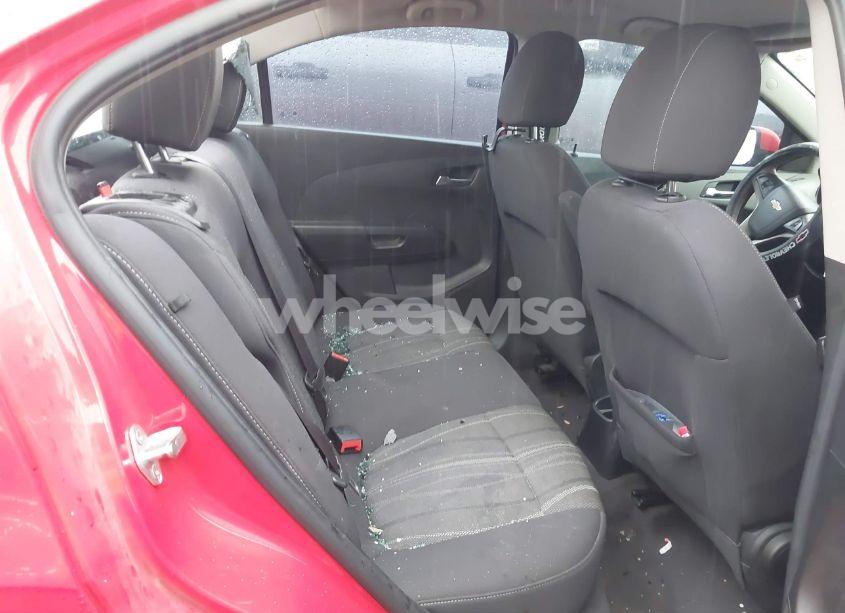 Photo 8 of 2014 Chevrolet Sonic LT AUTO (VIN 1G1JC5SH9E4209984)