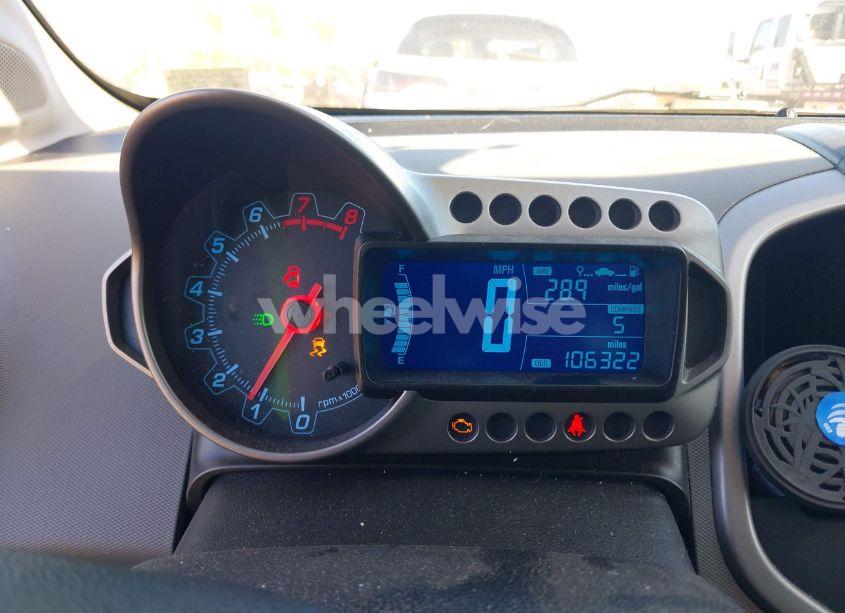 Photo 7 of 2014 Chevrolet Sonic LT AUTO (VIN 1G1JC5SH9E4231046)