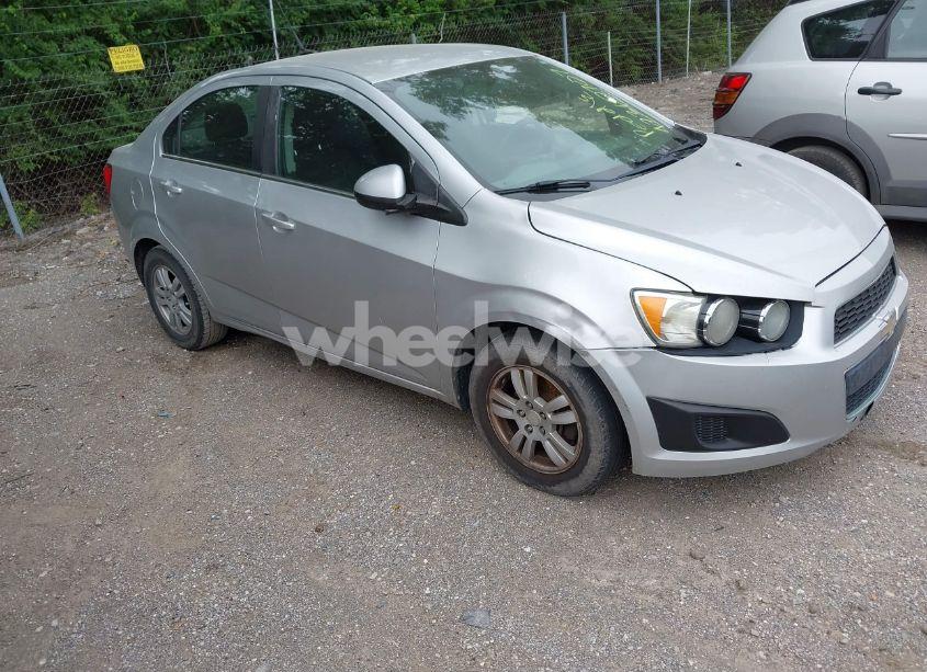 2014 Chevrolet Sonic LT AUTO (VIN 1G1JC5SH9E4235730) main photo