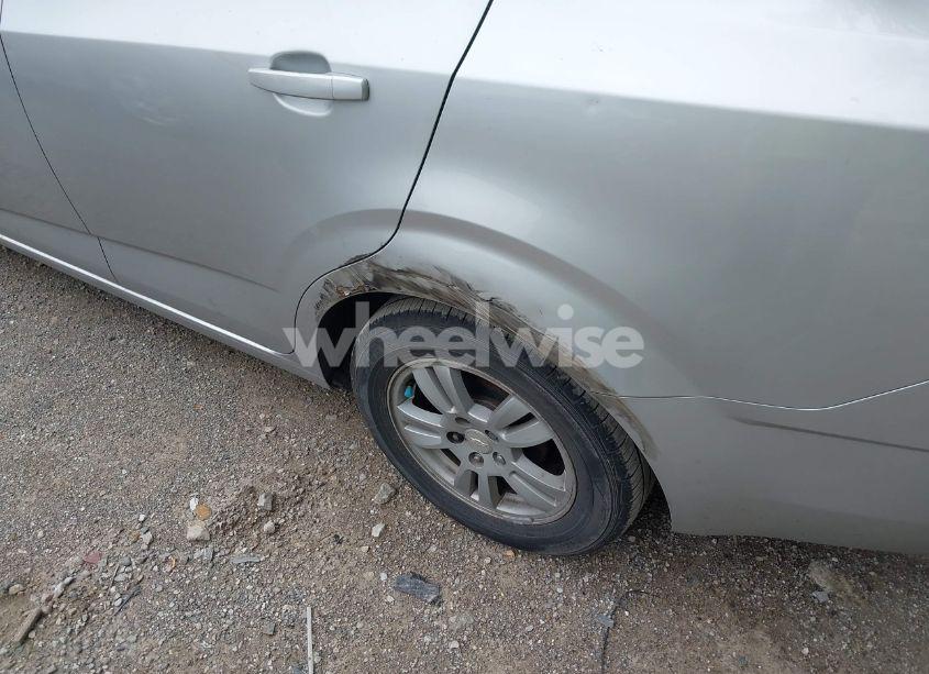 Photo 13 of 2014 Chevrolet Sonic LT AUTO (VIN 1G1JC5SH9E4235730)