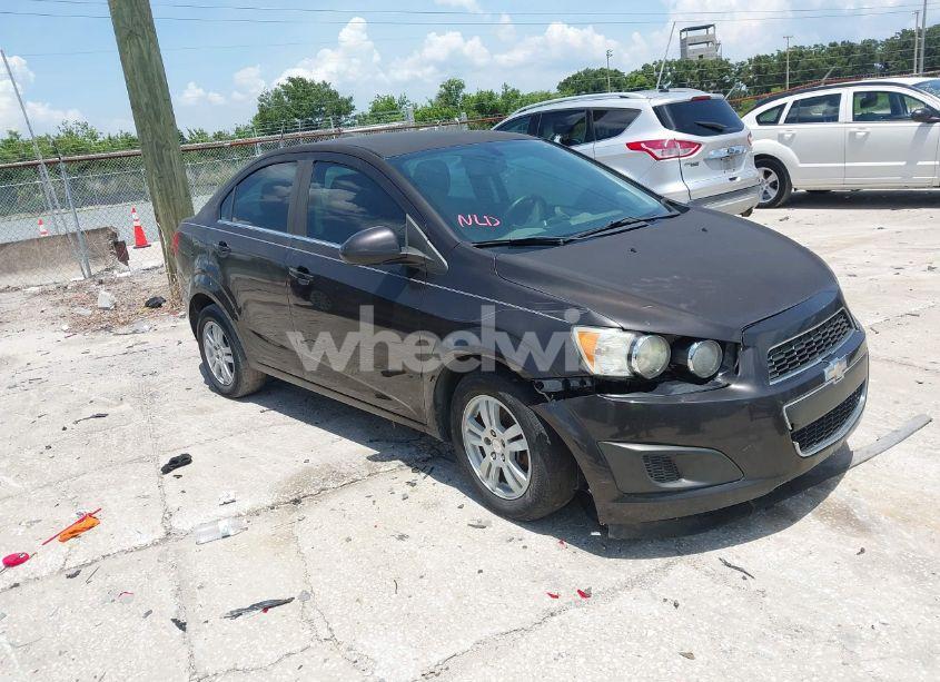 2015 Chevrolet Sonic LT AUTO (VIN 1G1JC5SH9F4108042) main photo