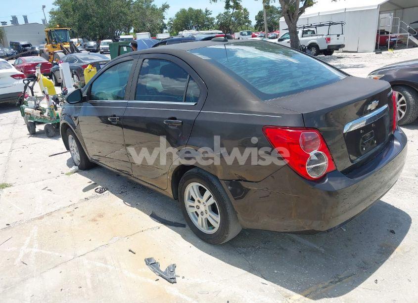 Photo 3 of 2015 Chevrolet Sonic LT AUTO (VIN 1G1JC5SH9F4108042)