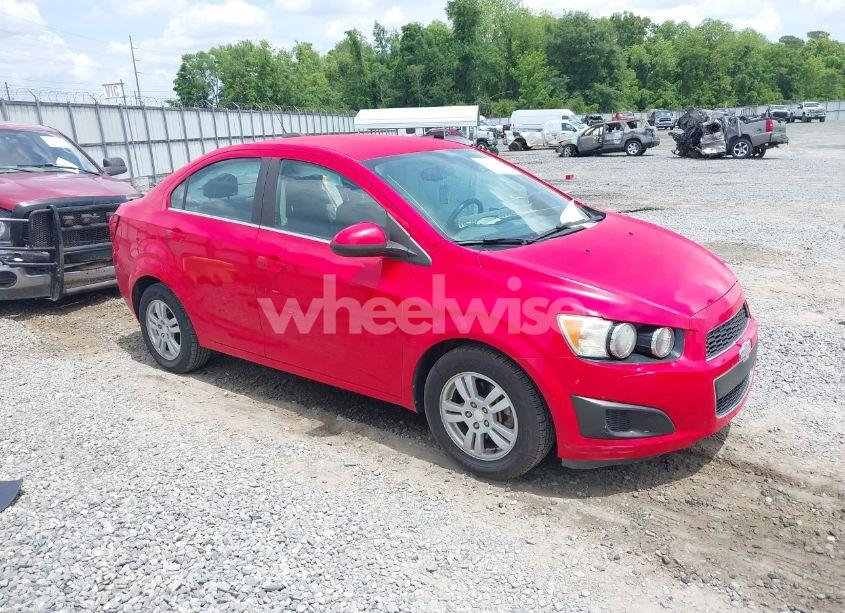 2015 Chevrolet Sonic LT AUTO (VIN 1G1JC5SH9F4139887) main photo