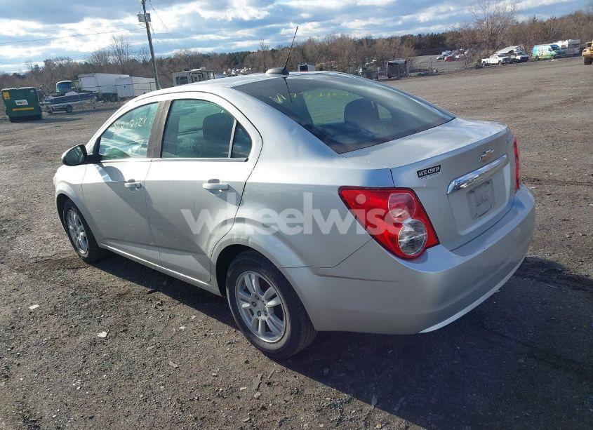 Photo 3 of 2015 Chevrolet Sonic LT AUTO (VIN 1G1JC5SH9F4157919)