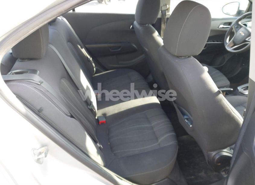 Photo 8 of 2015 Chevrolet Sonic LT AUTO (VIN 1G1JC5SH9F4157919)