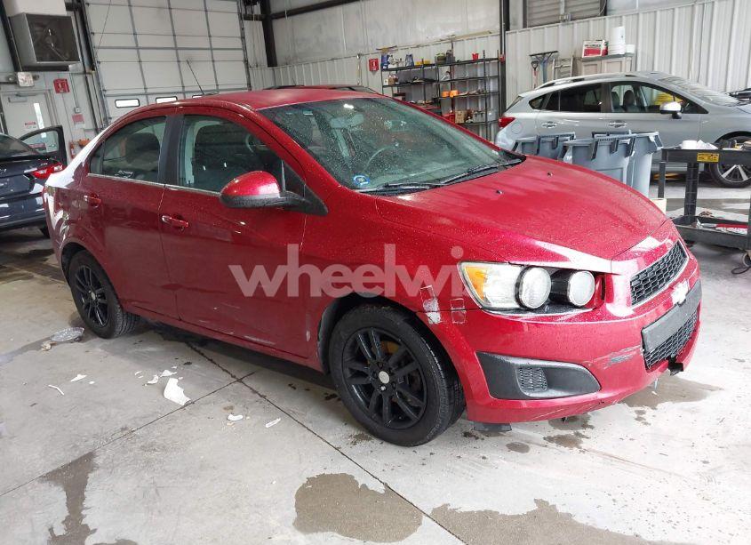 2015 Chevrolet Sonic LT AUTO (VIN 1G1JC5SH9F4160044) main photo