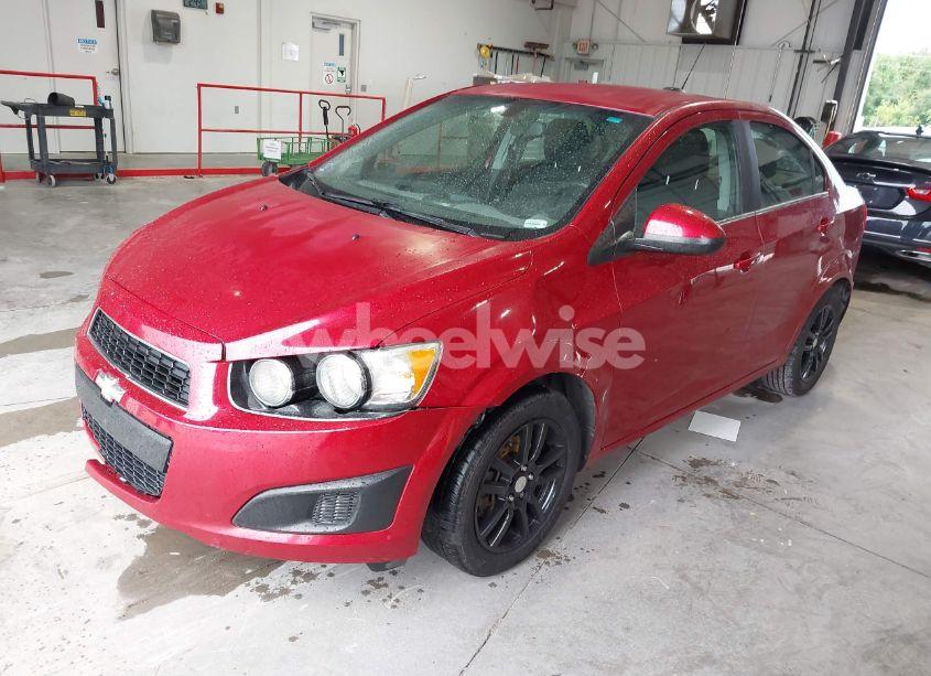 Photo 2 of 2015 Chevrolet Sonic LT AUTO (VIN 1G1JC5SH9F4160044)