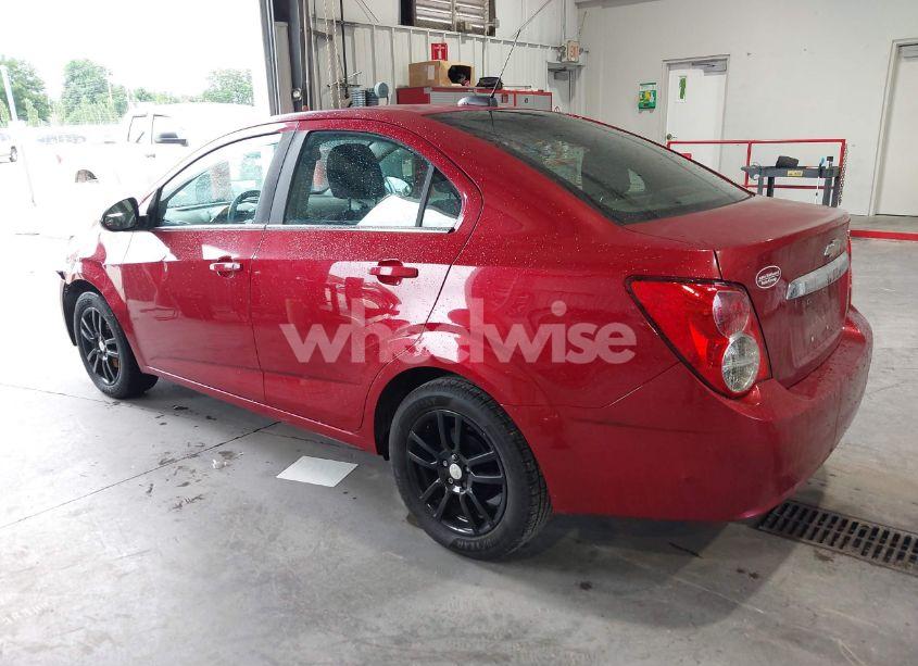 Photo 3 of 2015 Chevrolet Sonic LT AUTO (VIN 1G1JC5SH9F4160044)