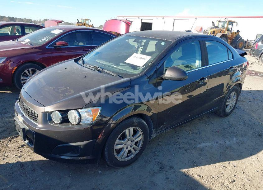 Photo 2 of 2015 Chevrolet Sonic LT AUTO (VIN 1G1JC5SH9F4160724)